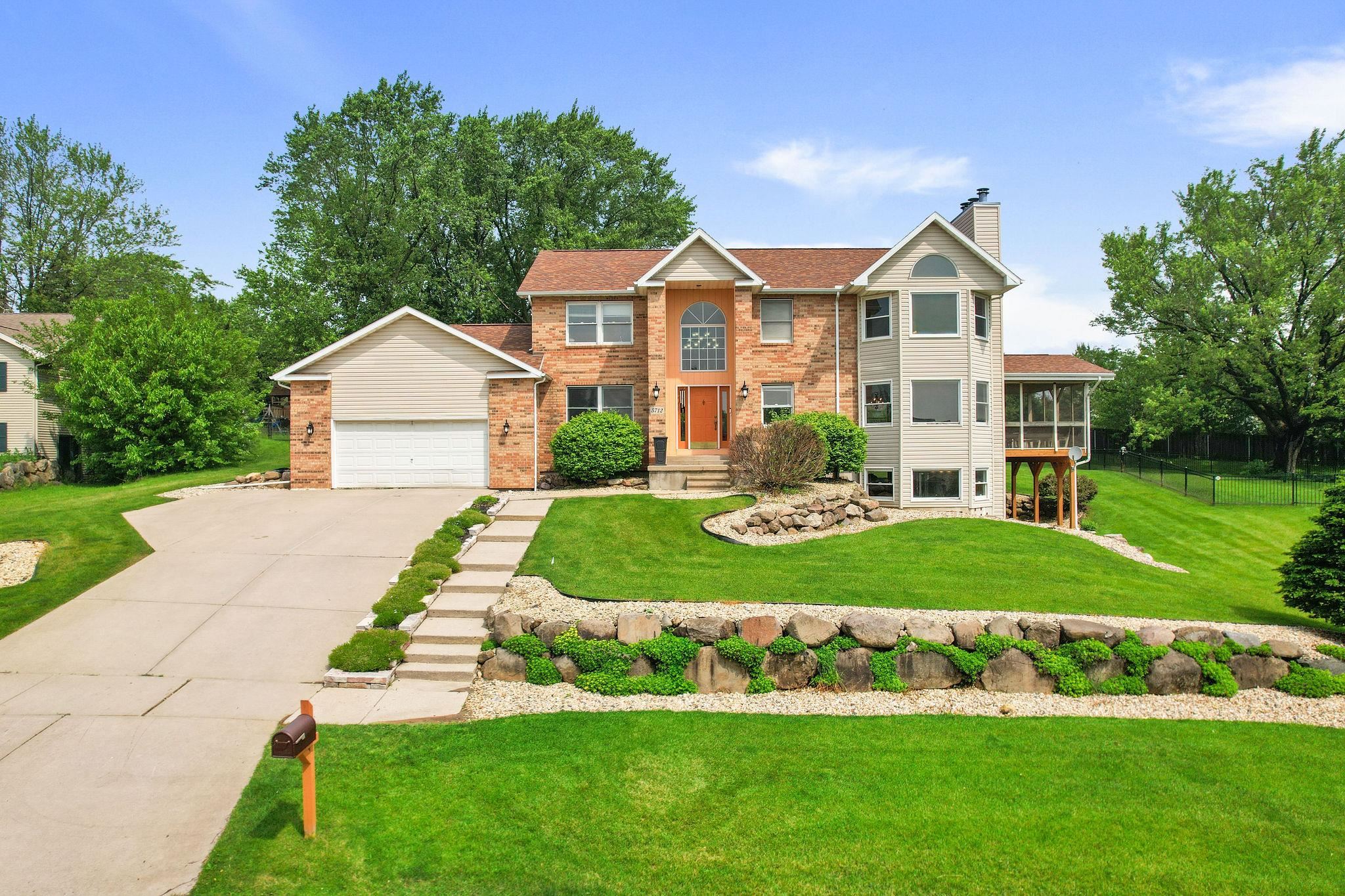 5712 Claredon Drive