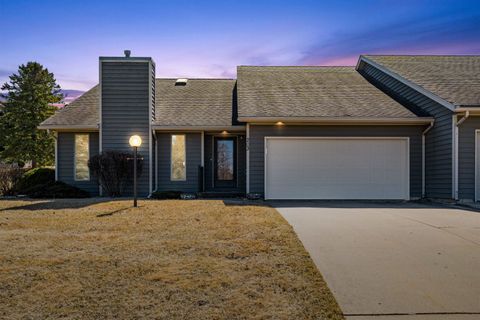 203 Tamarac Trace, Platteville, WI 53818 - #: 1995503