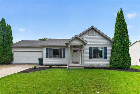 Photo of 204 Weald Bridge Road, Cottage Grove, WI 53527 (MLS # 2025756)
