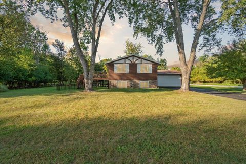 Tiny photo for 570 Sherwood Lane, Green Lake, WI 54941 (MLS # 2009451)