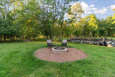 Tiny photo for 570 Sherwood Lane, Green Lake, WI 54941 (MLS # 2009451)