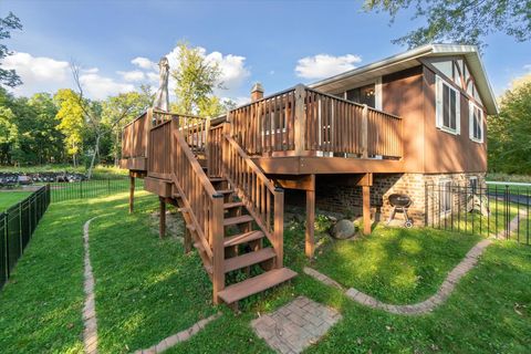 Tiny photo for 570 Sherwood Lane, Green Lake, WI 54941 (MLS # 2009451)