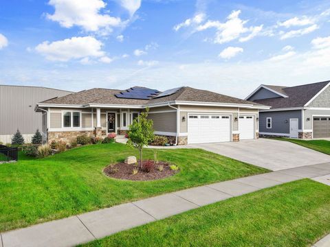 Photo of 1129 Ballweg Lane, Waunakee, WI 53597 (MLS # 2010389)