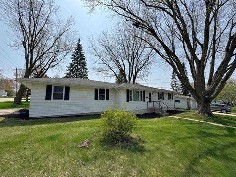 820 21st Street, Monroe, WI 53566 - #: 1998531