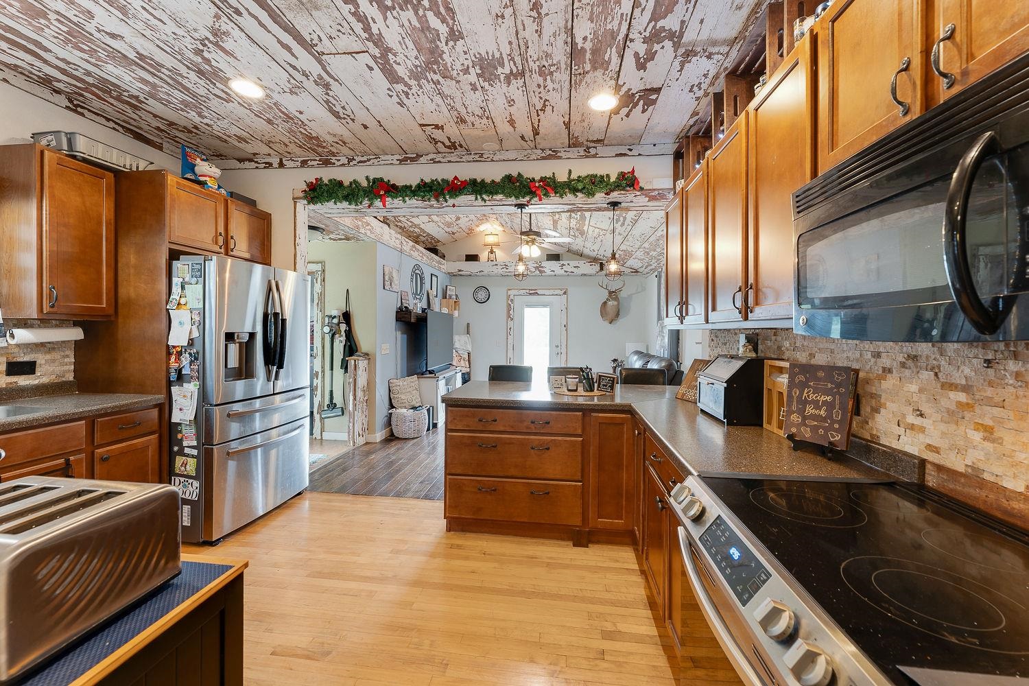 Hillsboro, Wisconsin 54634, United States, 3 Bedrooms Bedrooms, ,2 BathroomsBathrooms,Residential,Active,189868