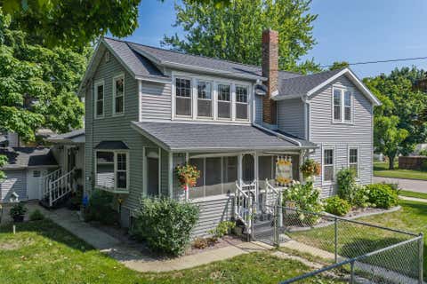 Photo of 549 3rd Street, Reedsburg, WI 53959 (MLS # 2031130)