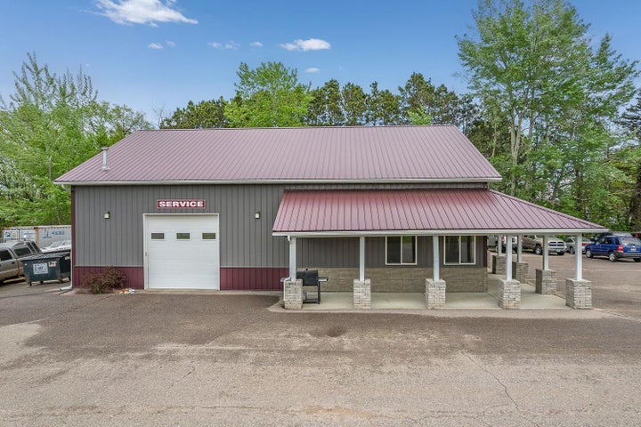 Photo 1 of 26 — 357 Highway 136, Baraboo, WI 53913