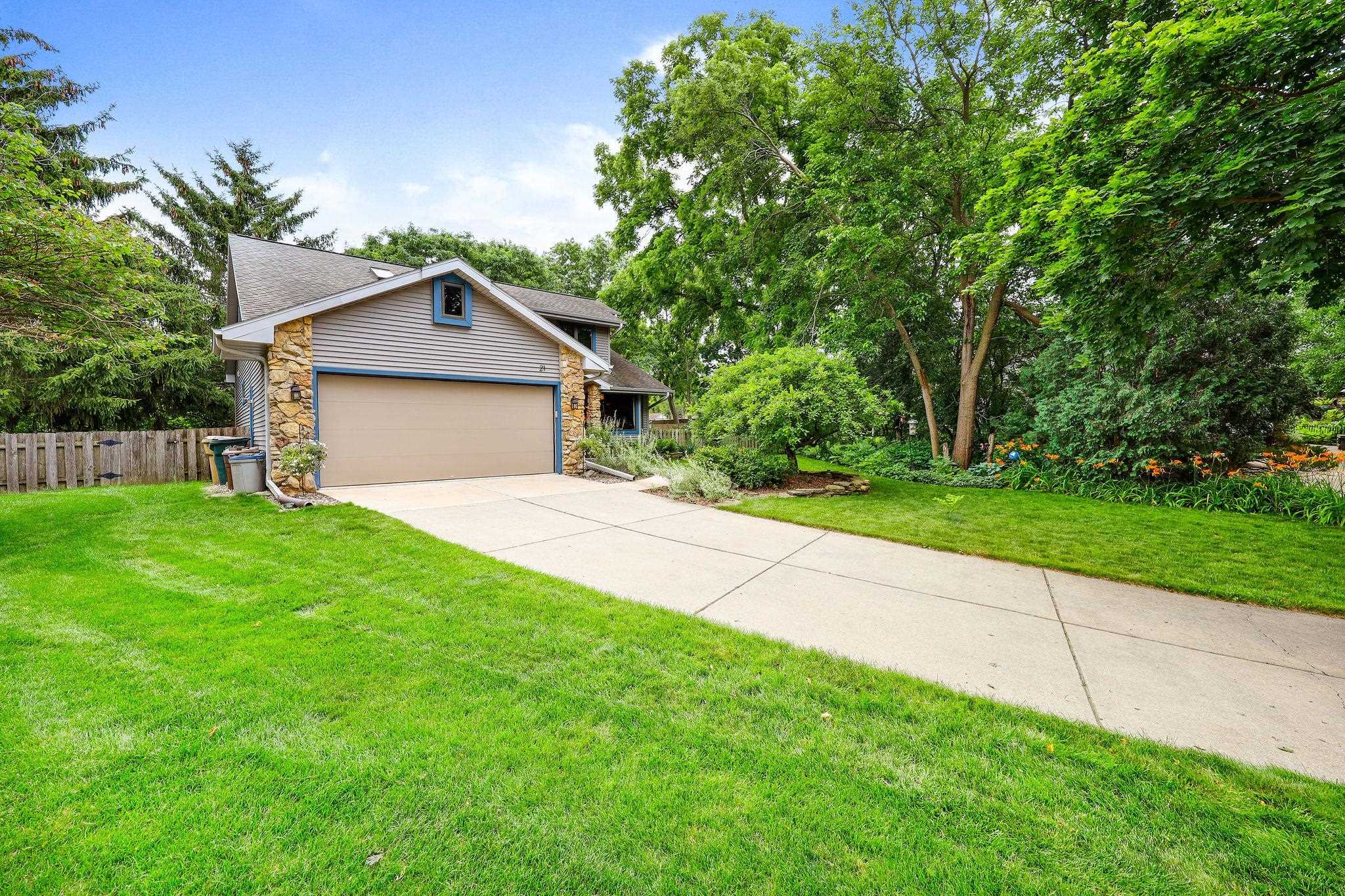 21 Torrey Pines Court