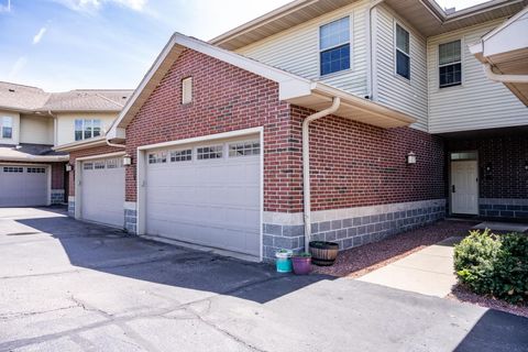 Photo of 670 E Lake Avenue 203 #203, Wisconsin Dells, WI 53965 (MLS # 2023758)