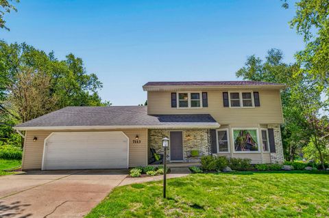 Photo of 7113 Farmington Way, Madison, WI 53717 (MLS # 2023314)