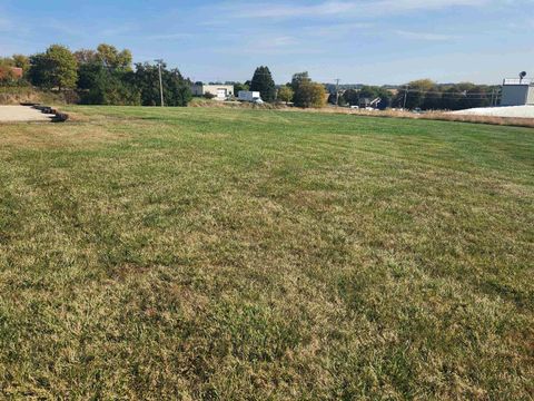 Tiny photo for 340 Enterprise Drive, Markesan, WI 53946 (MLS # 1997554)