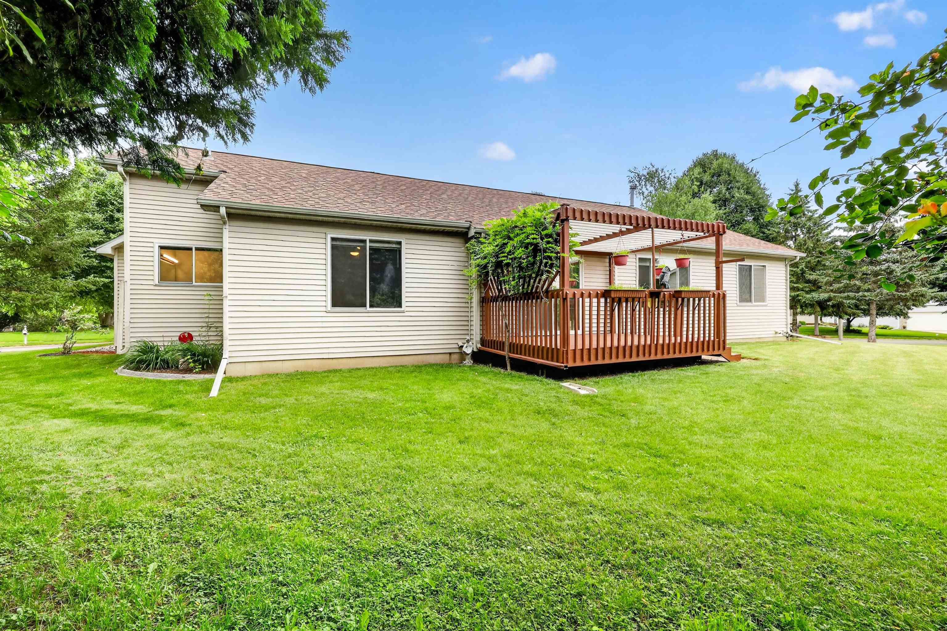 5237 Summer Ridge Drive