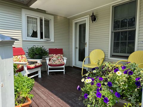 Photo of 1001 Edgewater Road, Fort Atkinson, WI 53538 (MLS # 2011945)