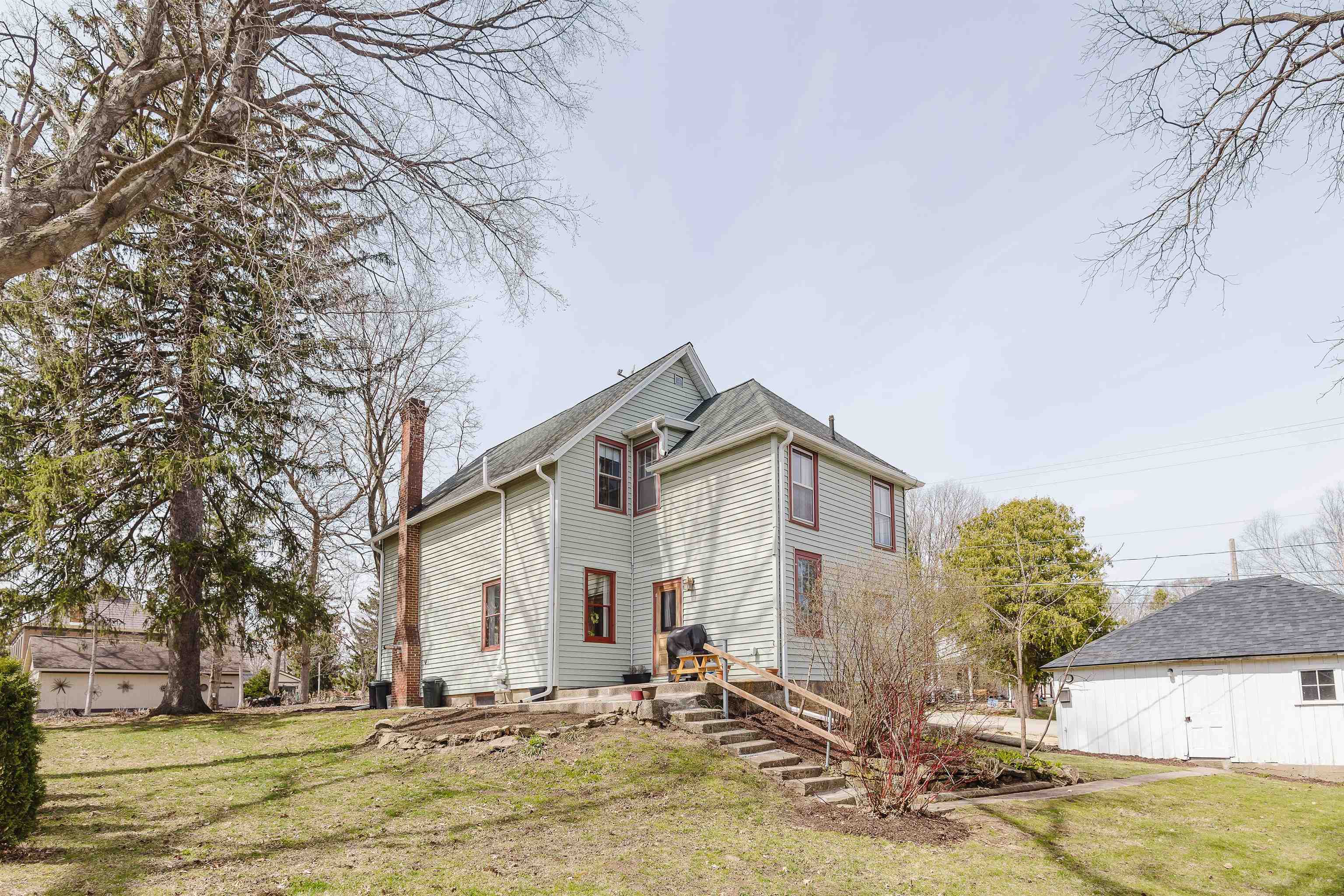 415 N Wisconsin Street