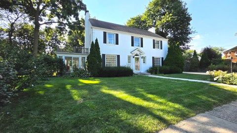 Photo of 22 S Garfield Avenue, Janesville, WI 53545 (MLS # 2035129)