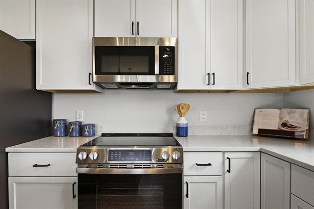 142 S 8th Street