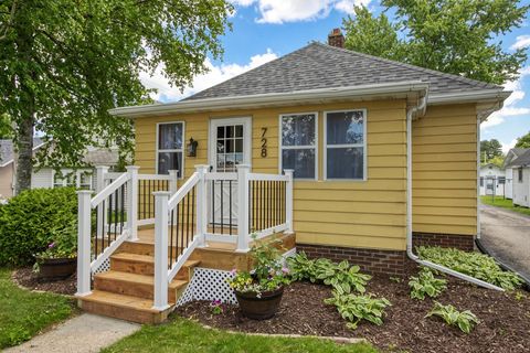 Photo of 728 Vine Street, Wisconsin Dells, WI 53965 (MLS # 2008923)