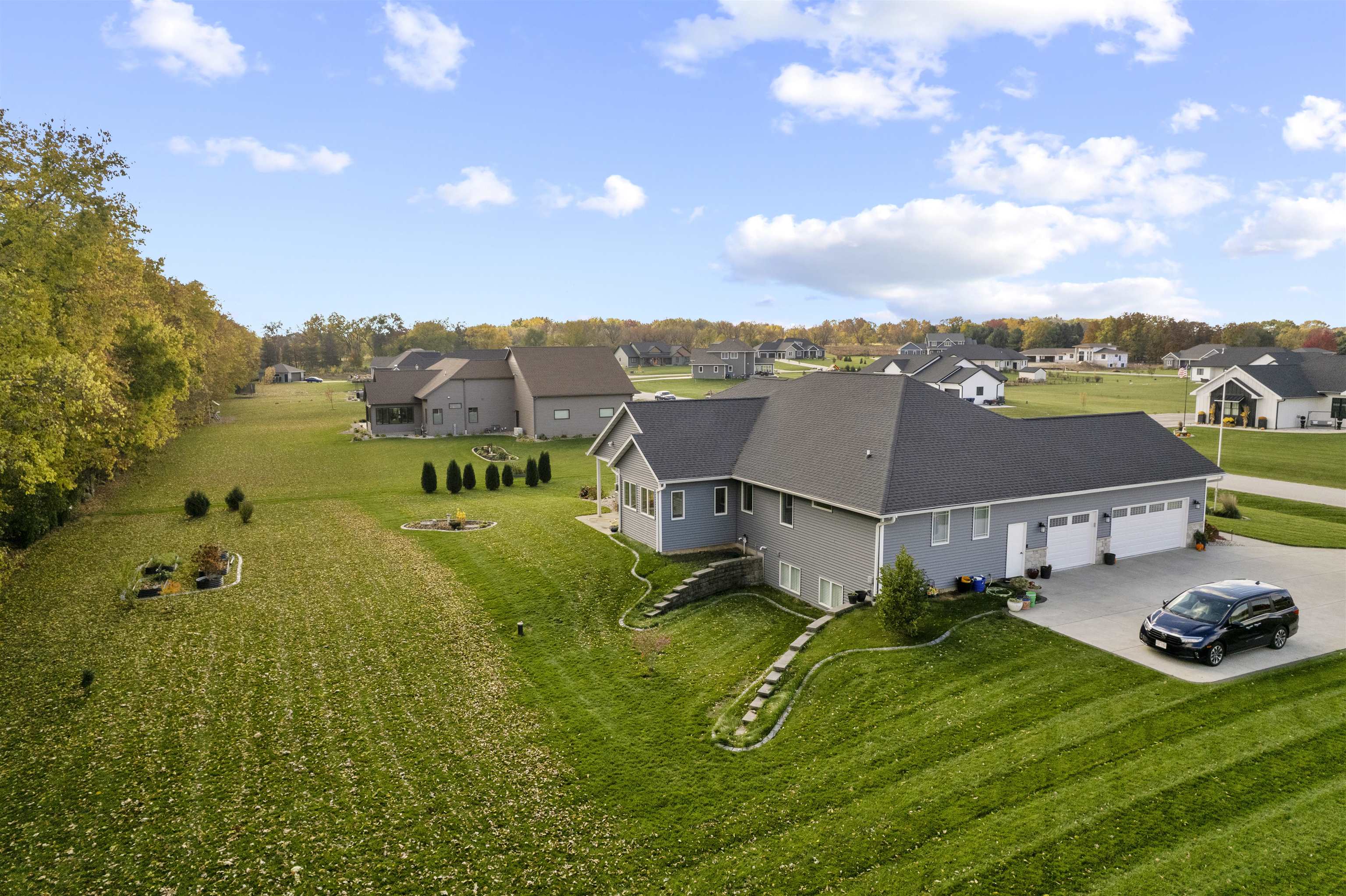 Fort Atkinson, Wisconsin 53538, United States, 3 Bedrooms Bedrooms, ,3 BathroomsBathrooms,Residential,Active,237316