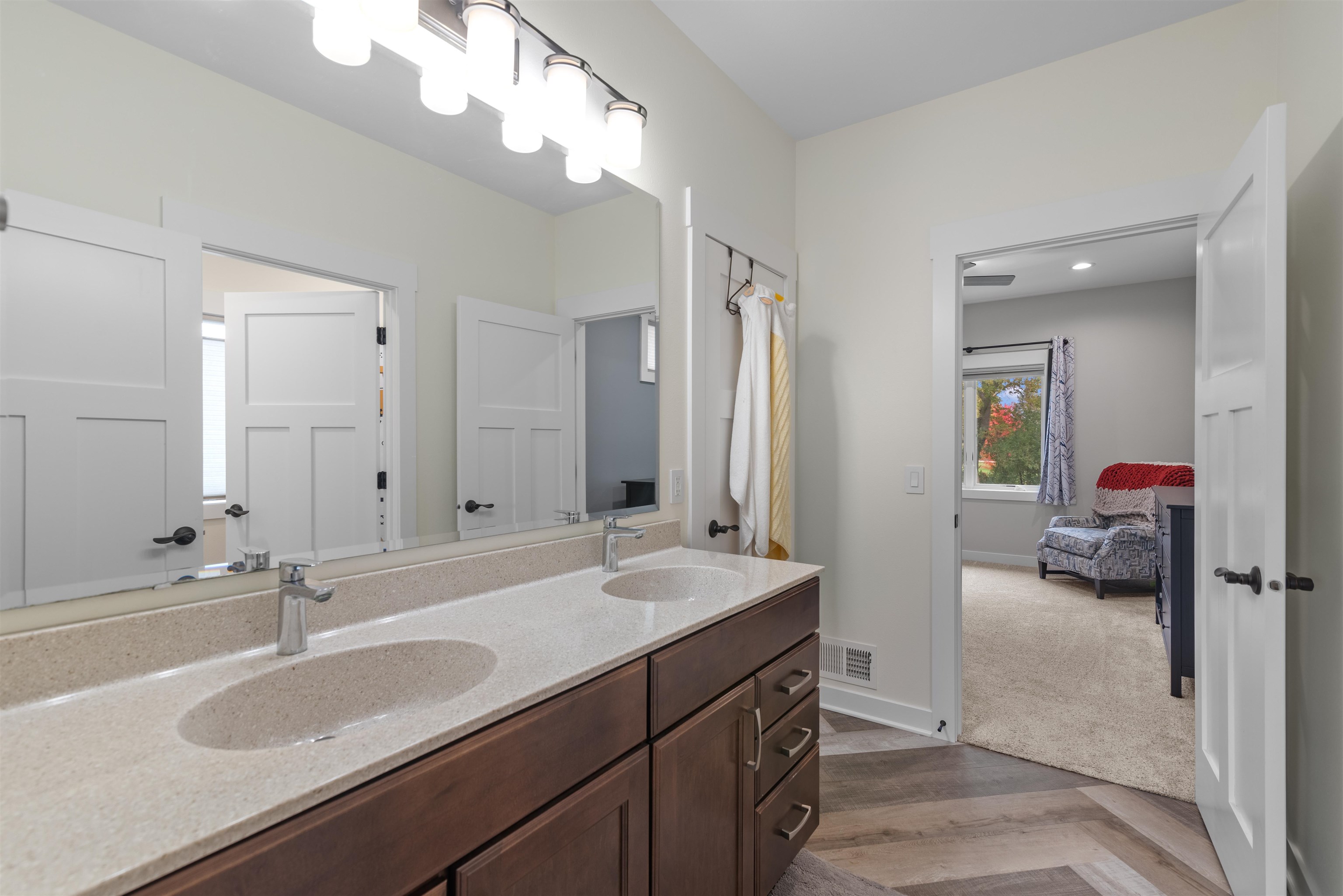 Fort Atkinson, Wisconsin 53538, United States, 3 Bedrooms Bedrooms, ,3 BathroomsBathrooms,Residential,Active,237316