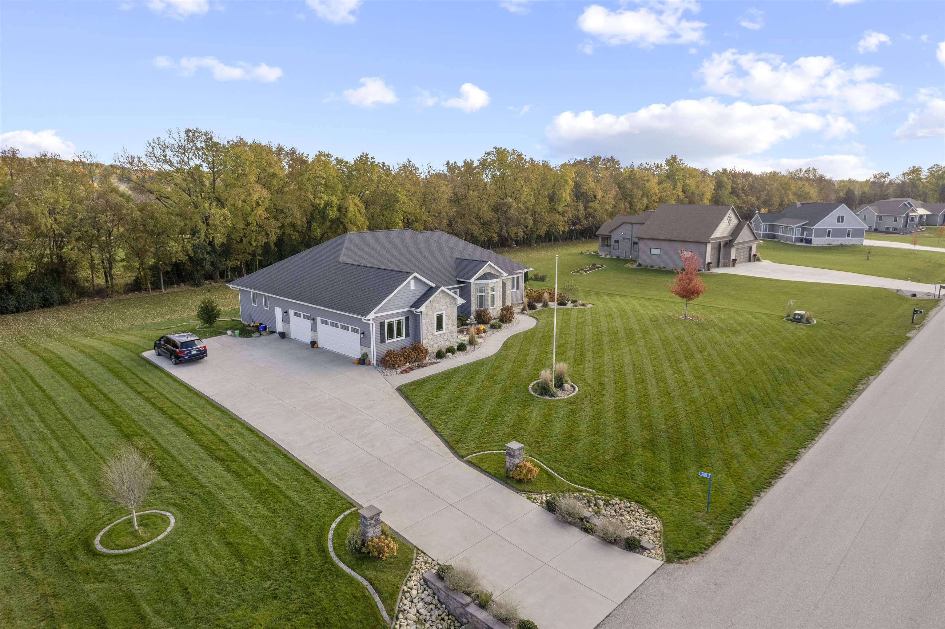 Fort Atkinson, Wisconsin 53538, United States, 3 Bedrooms Bedrooms, ,3 BathroomsBathrooms,Residential,Active,237316