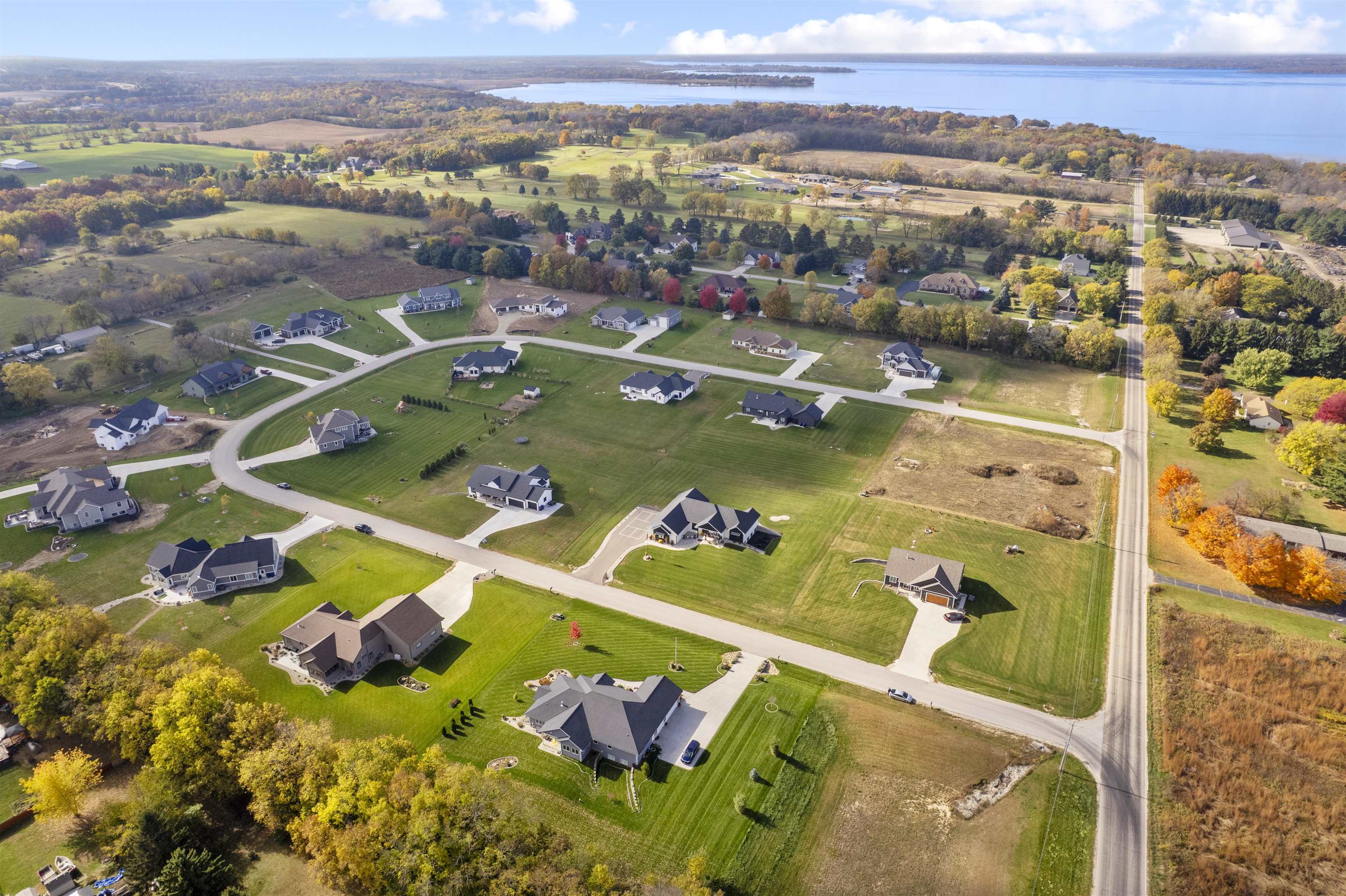 Fort Atkinson, Wisconsin 53538, United States, 3 Bedrooms Bedrooms, ,3 BathroomsBathrooms,Residential,Active,237316