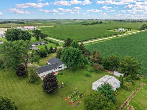 Photo of W6510 Kampen Road, Arlington, WI 53911 (MLS # 2030284)