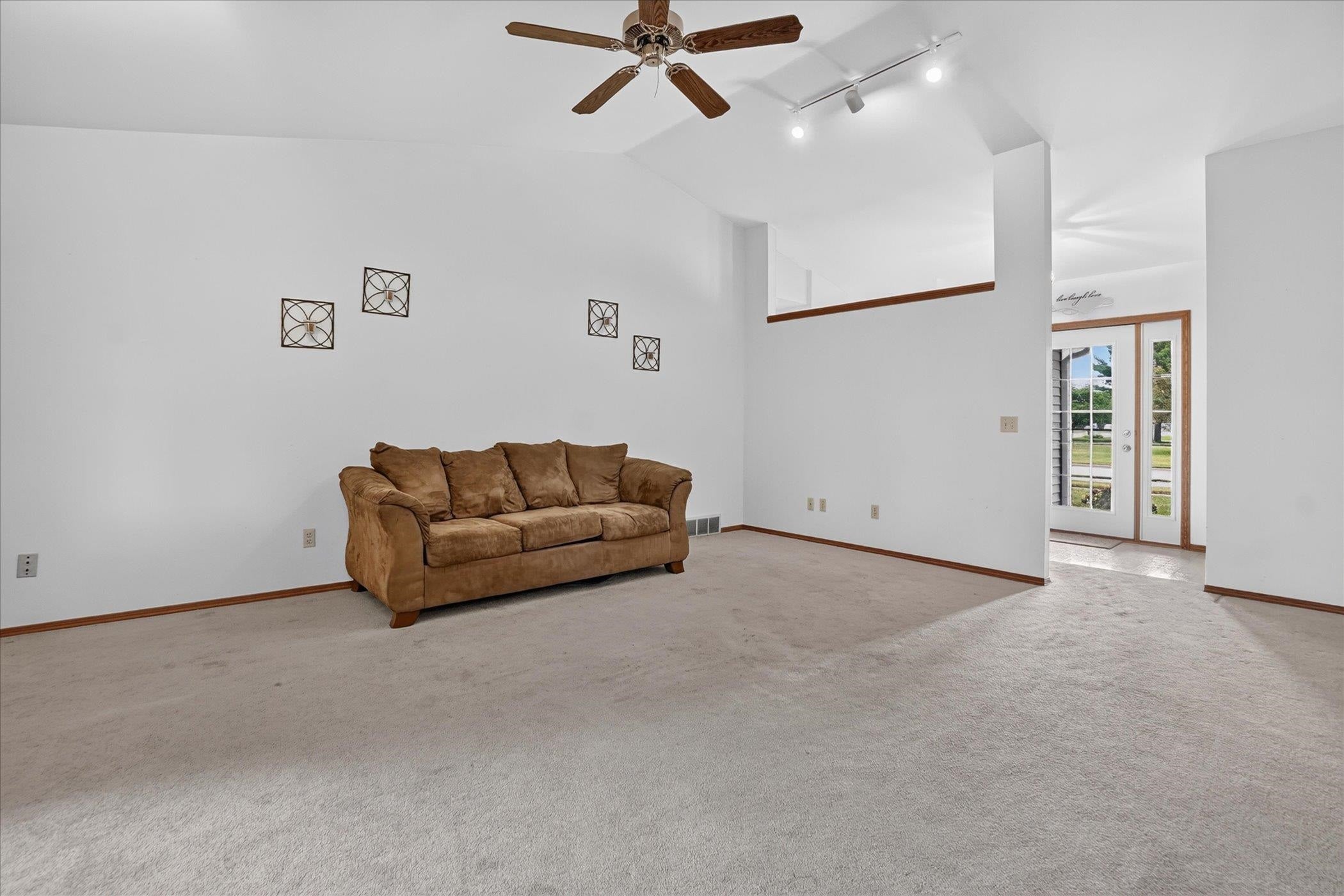 1223 Alpine Drive - Photo 4