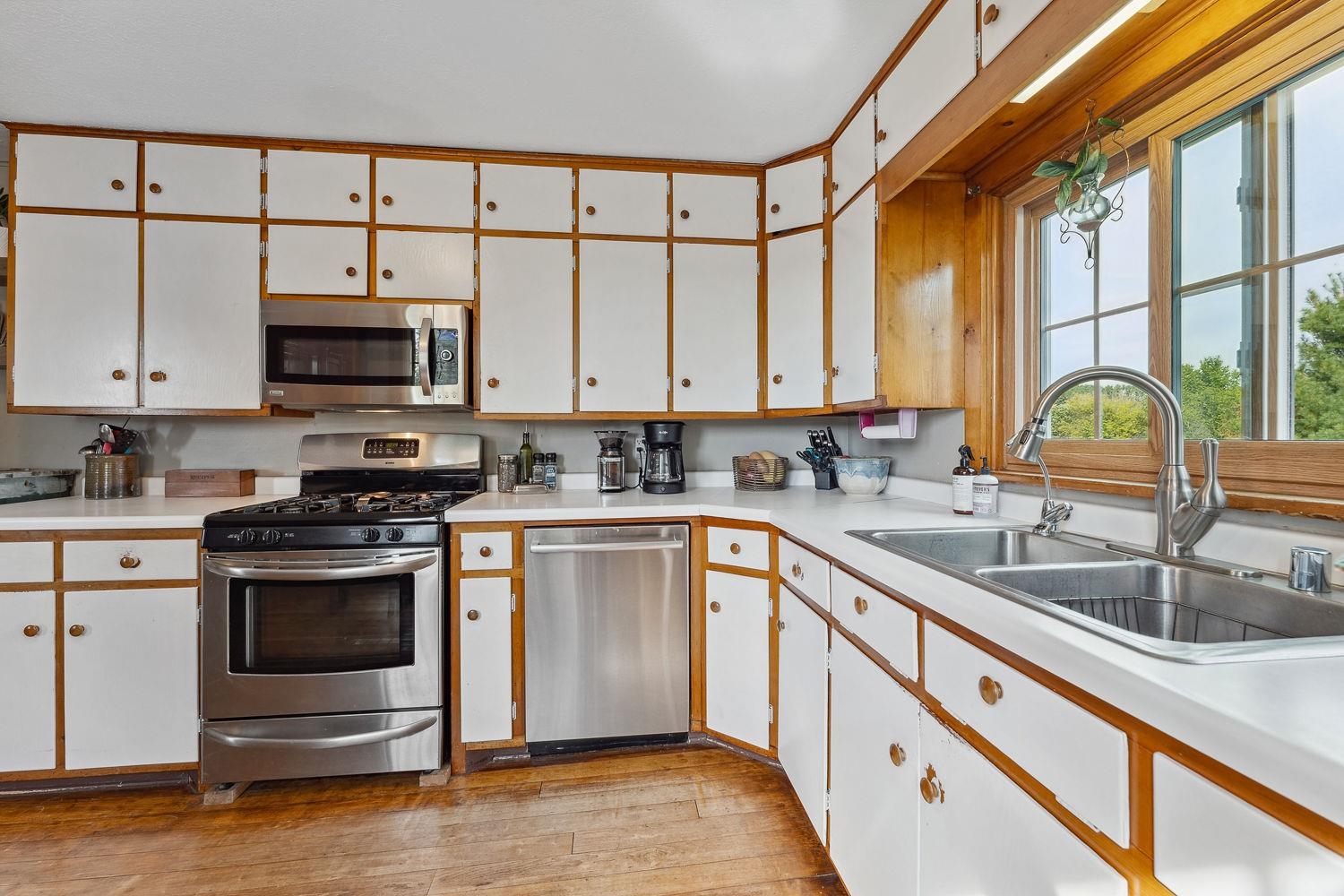 Wonewoc, Wisconsin 53968, United States, 3 Bedrooms Bedrooms, ,2 BathroomsBathrooms,Residential,Active,42736