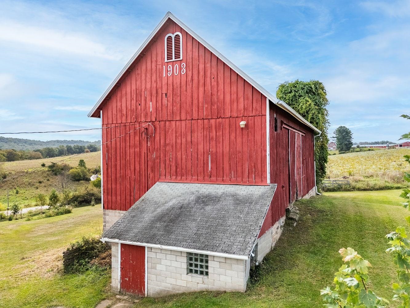 Wonewoc, Wisconsin 53968, United States, 3 Bedrooms Bedrooms, ,2 BathroomsBathrooms,Residential,Active,42736