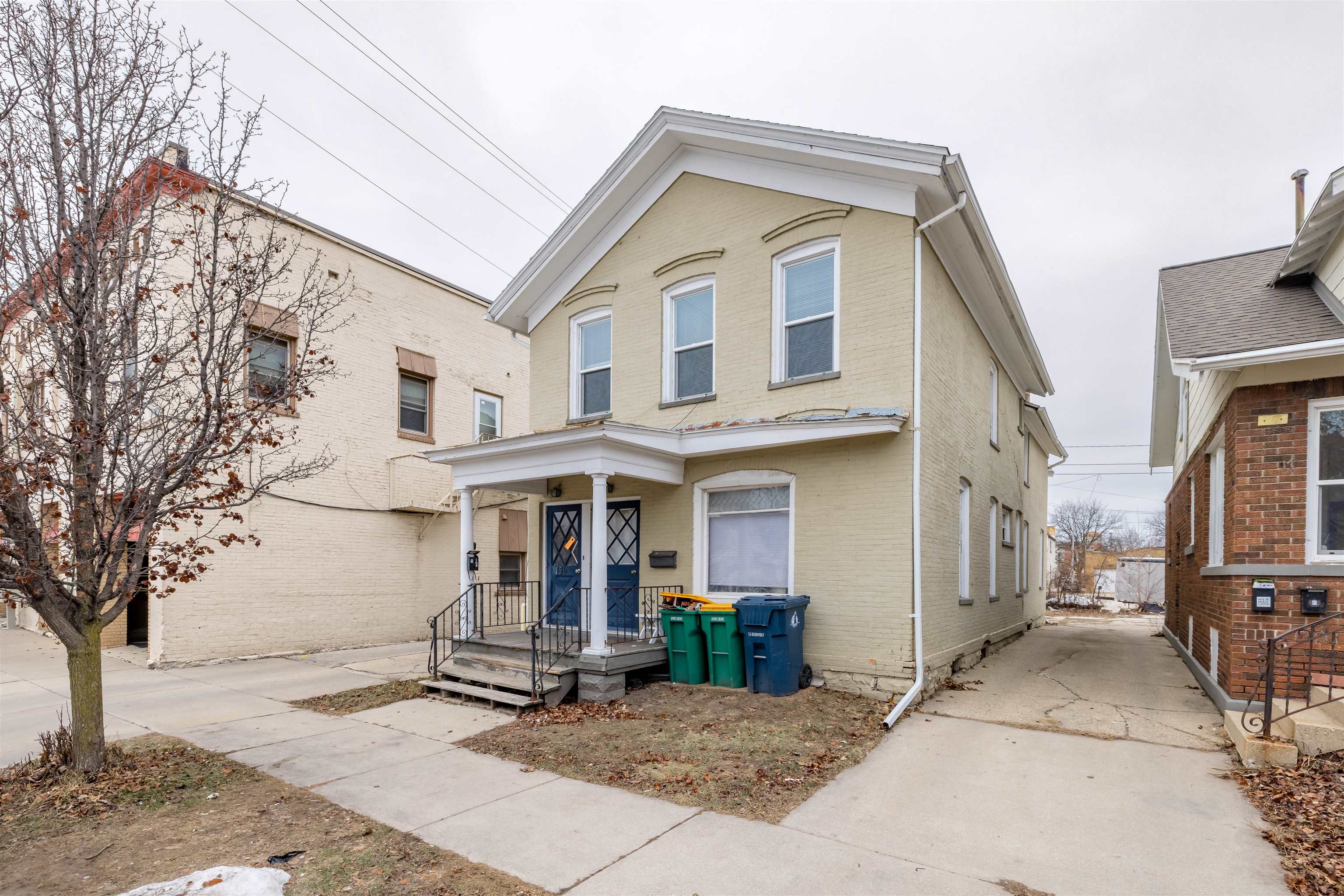 Photo 1 of 8 — 15 6TH Street, Fond Du Lac, WI 54935