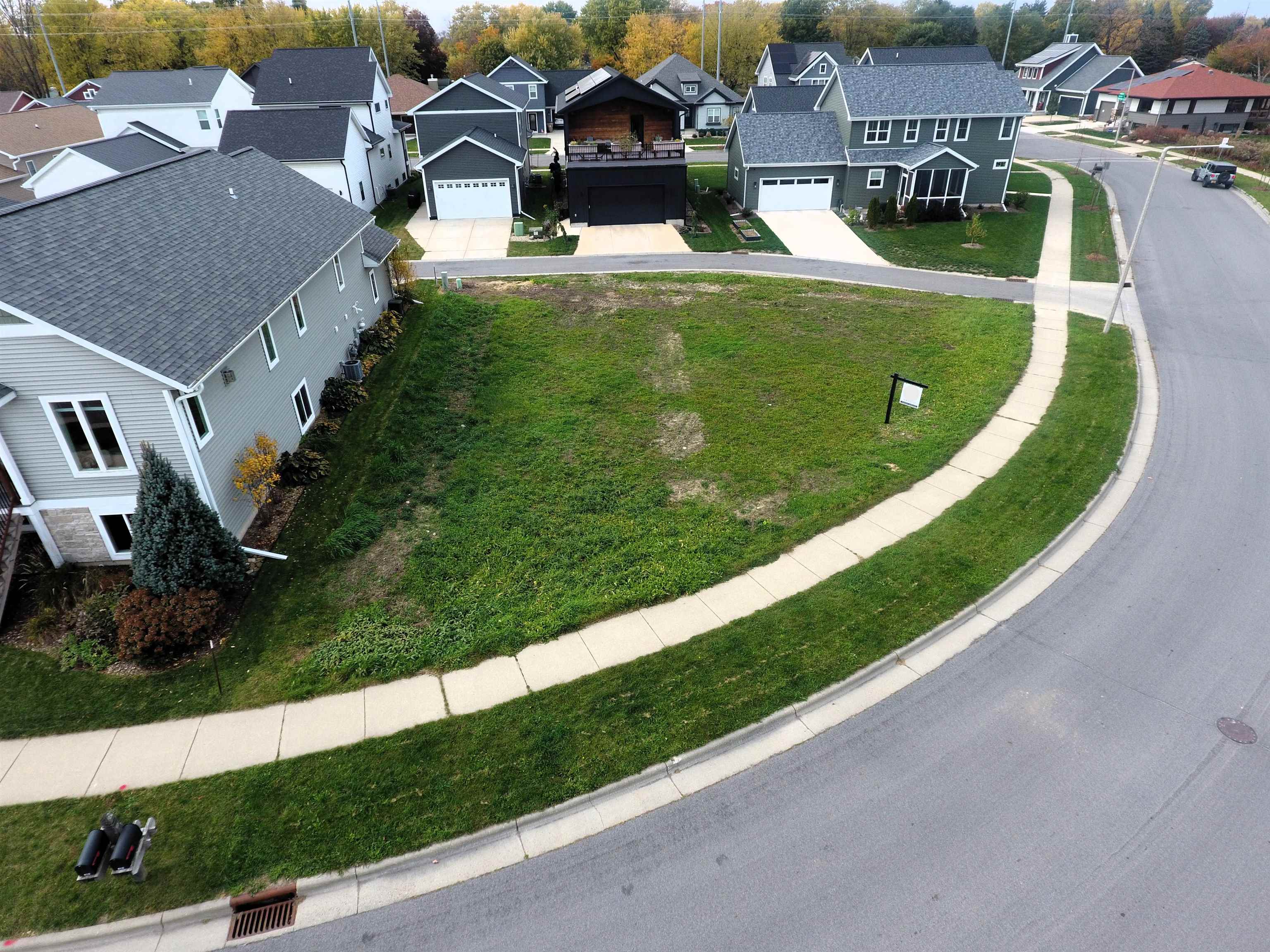 812 Royster Oaks Drive