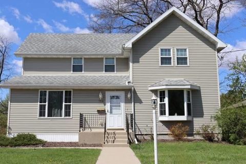 Photo of 154 River Road, Columbus, WI 53925 (MLS # 2022561)