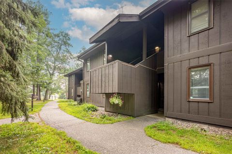 Tiny photo for 8 Spruce Trail 8 #8, Wisconsin Dells, WI 53965 (MLS # 2006064)