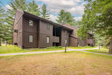 Tiny photo for 8 Spruce Trail 8 #8, Wisconsin Dells, WI 53965 (MLS # 2006064)
