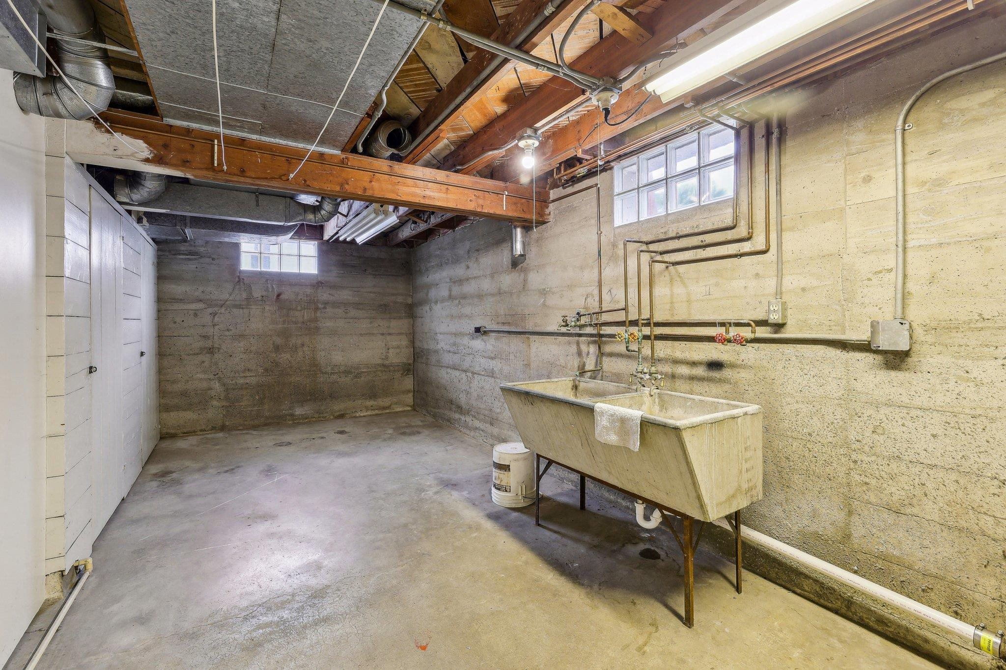 Madison, Wisconsin 53714, United States, 4 Bedrooms Bedrooms, ,2 BathroomsBathrooms,Residential,Active,134339