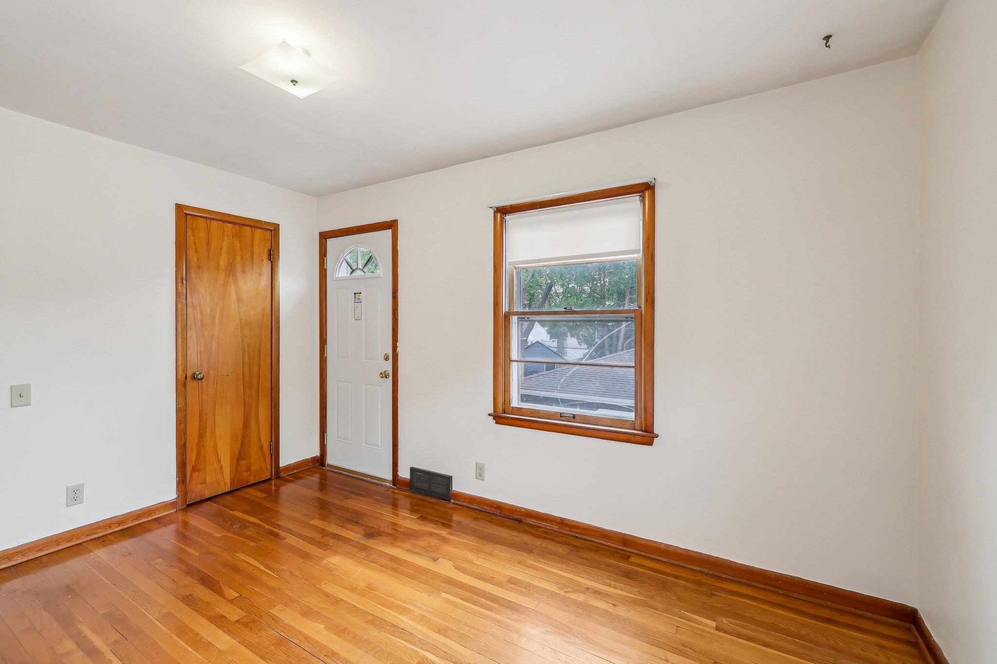 Madison, Wisconsin 53714, United States, 4 Bedrooms Bedrooms, ,2 BathroomsBathrooms,Residential,Active,134339