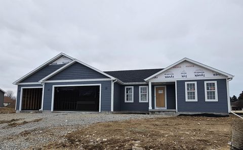 Photo of 114 Cayuse Court, Fox Lake, WI 53933 (MLS # 2017035)