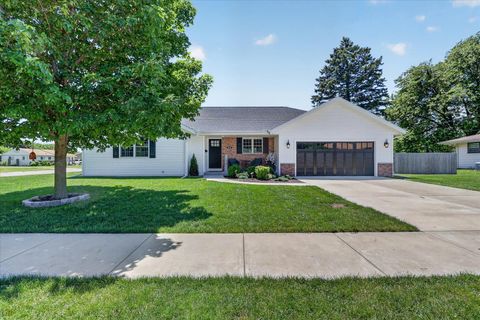 Photo of 2232 Rutledge Avenue, Janesville, WI 53545 (MLS # 2026365)