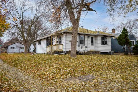 Tiny photo for 709 Dempsey Road, Madison, WI 53714 (MLS # 2012495)