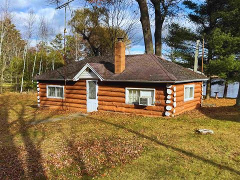 Photo of N3056 River Bend Drive, Peshtigo, WI 54157 (MLS # 2012238)