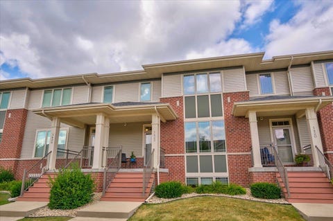 Photo of 1422 SMITHFIELD Drive, Sun Prairie, WI 53590 (MLS # 2028199)