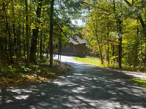 Photo of E2573 S Dutch Hollow Road, La Valle, WI 53941 (MLS # 2013076)