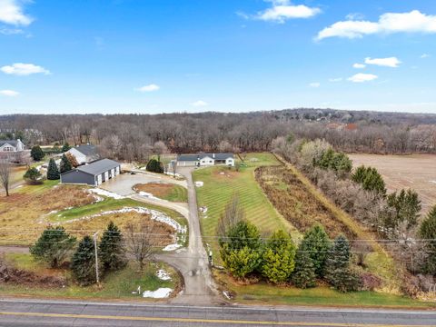 Photo of 1331 County Road D, Oregon, WI 53575 (MLS # 2014419)