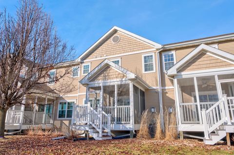 Photo of 608 Bear Claw Way, Middleton, WI 53562 (MLS # 2014157)