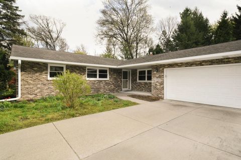 Photo of 3314 Derby Down, Madison, WI 53713 (MLS # 2021638)