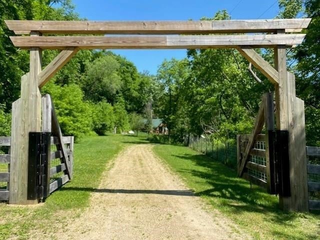 6260 Brewery Hollow Road