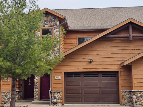 W4134 Vista Drive, Mauston, WI 53948 - #: 1997895