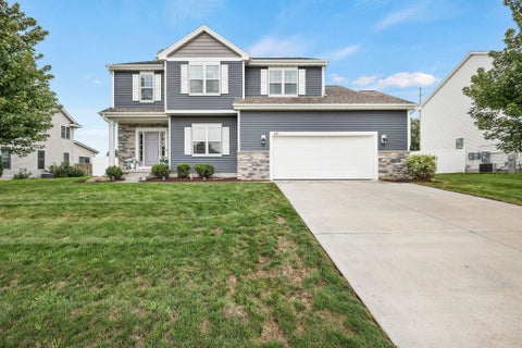 Photo of 803 Liliana Terrace, Oregon, WI 53575 (MLS # 2032906)