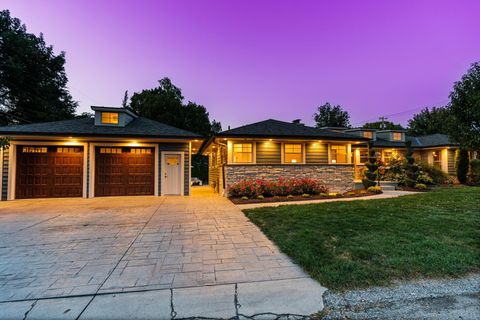 Photo of 10 Roxbury Road, Madison, WI 53704 (MLS # 2014886)