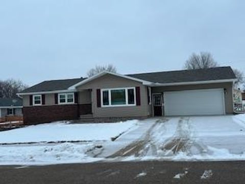 Photo of 105 OUSTERLING Drive, Waupun, WI 53963 (MLS # 2016190)